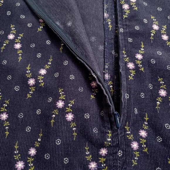 GAP Vintage Girls Corduroy Jumper Dress XL Navy Floral Cotton Pockets Sl… - Picture 9 of 12